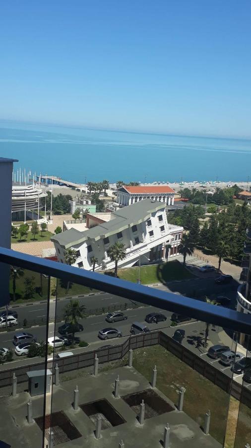 Apartment On Sherif Khimshiashvili Street 15B Batumi Exterior foto