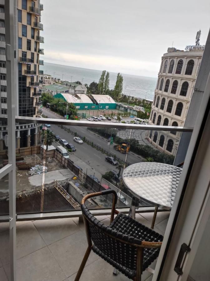 Apartment On Sherif Khimshiashvili Street 15B Batumi Exterior foto