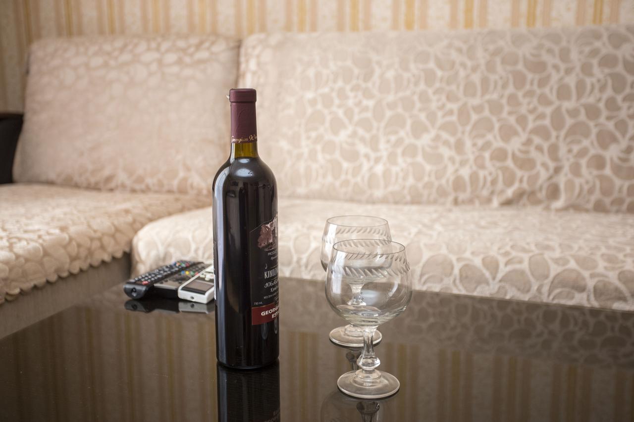 Apartment On Sherif Khimshiashvili Street 15B Batumi Exterior foto