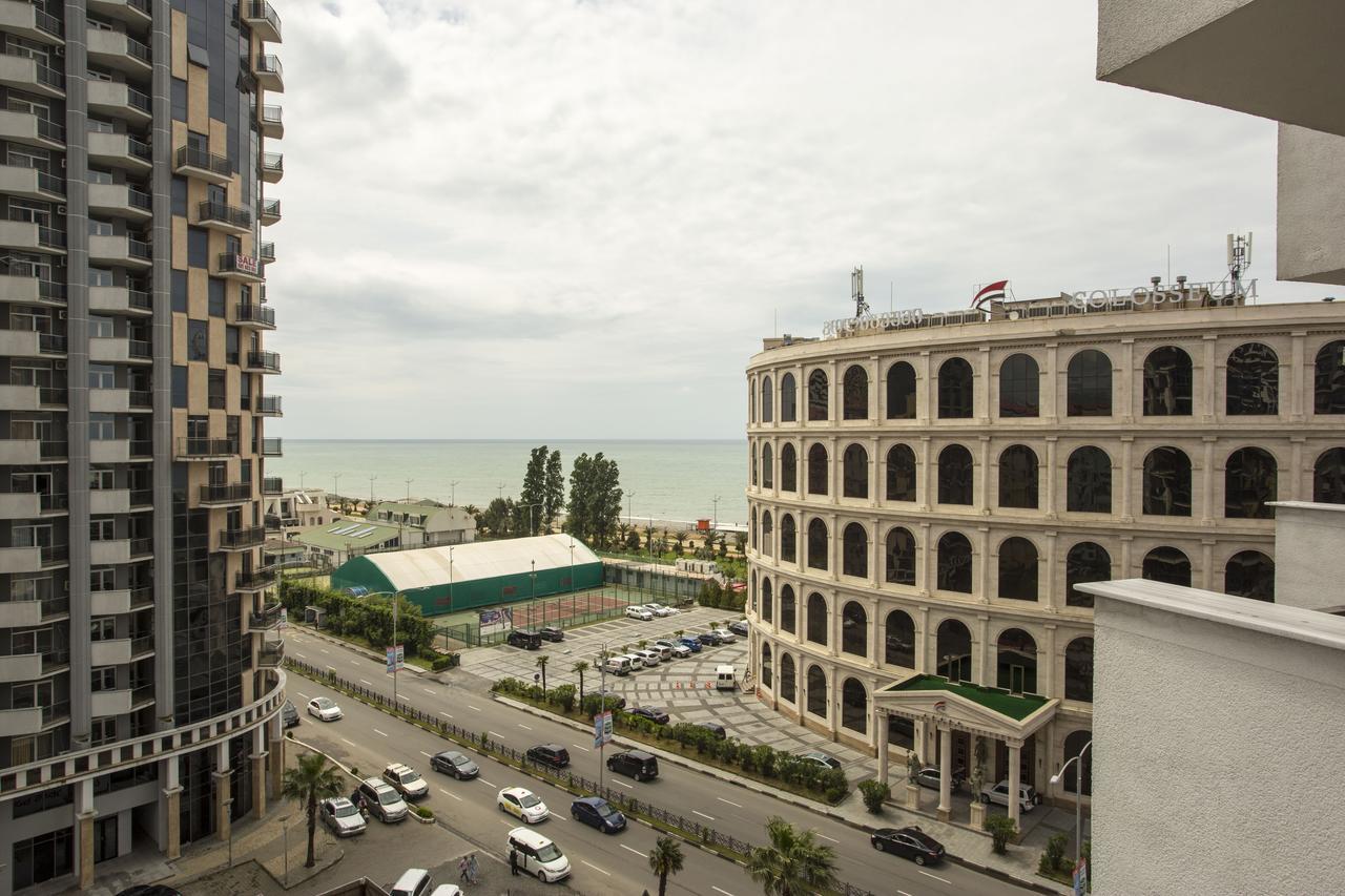 Apartment On Sherif Khimshiashvili Street 15B Batumi Exterior foto
