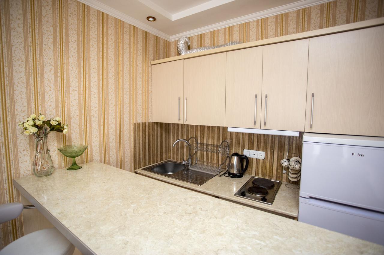 Apartment On Sherif Khimshiashvili Street 15B Batumi Exterior foto