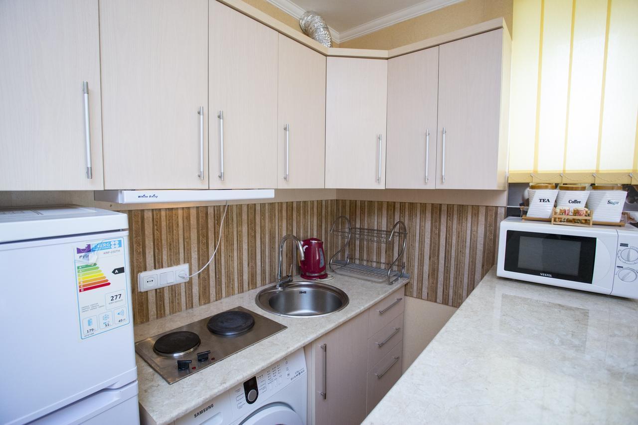 Apartment On Sherif Khimshiashvili Street 15B Batumi Exterior foto
