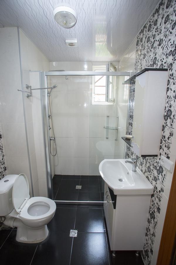 Apartment On Sherif Khimshiashvili Street 15B Batumi Exterior foto
